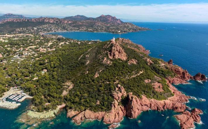 "Location Vue Mer Et Esterel", Cap Esterel Agay-Saint Raphael, T2, Piscines, Parking, Wifi Apartment Exterior photo